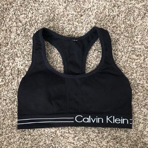 Sports bra